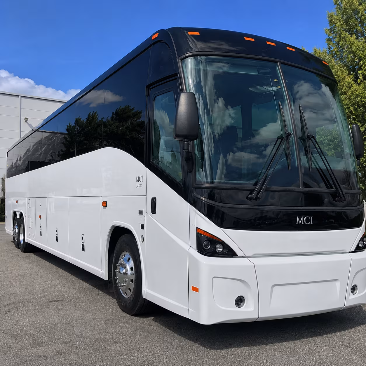 raleigh charter bus services fleet